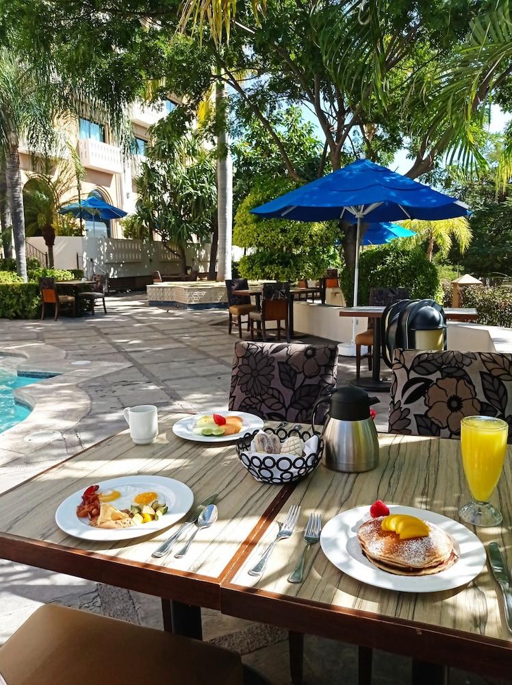 Hotel Lucerna Кульякан Экстерьер фото